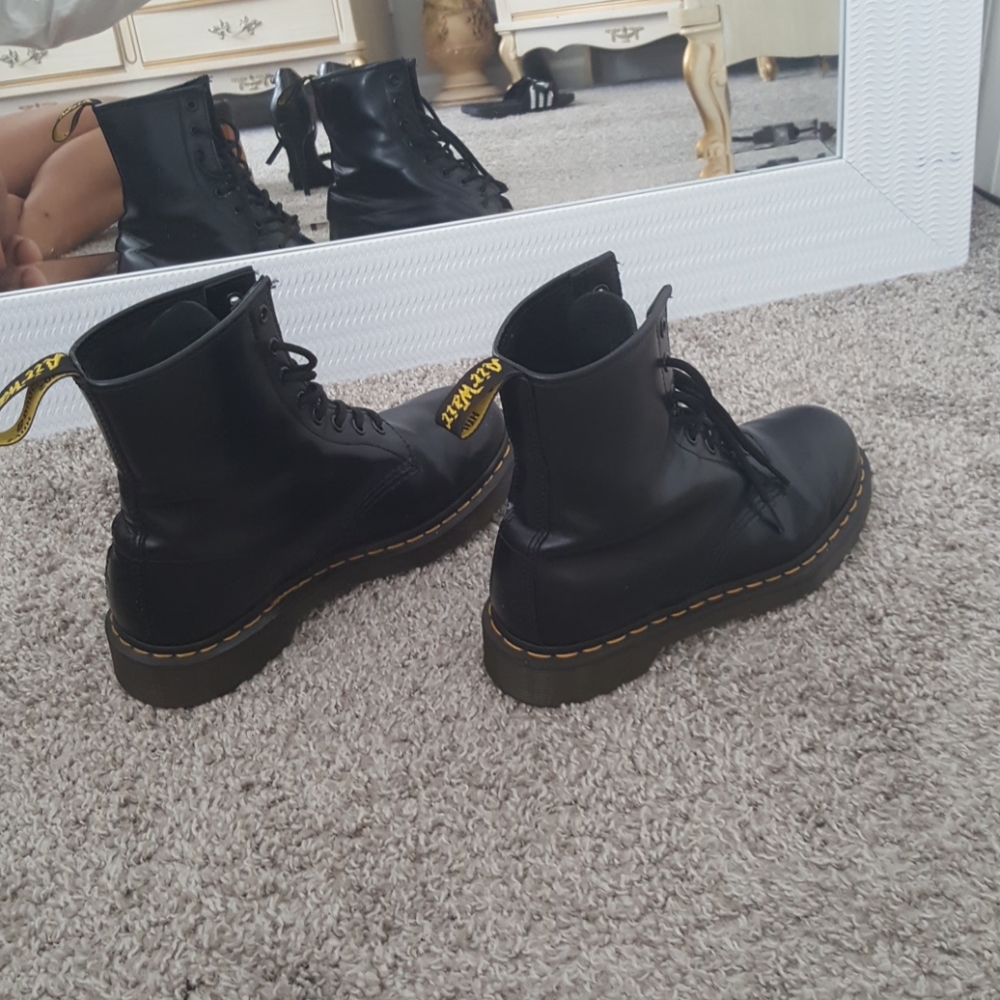Black docs